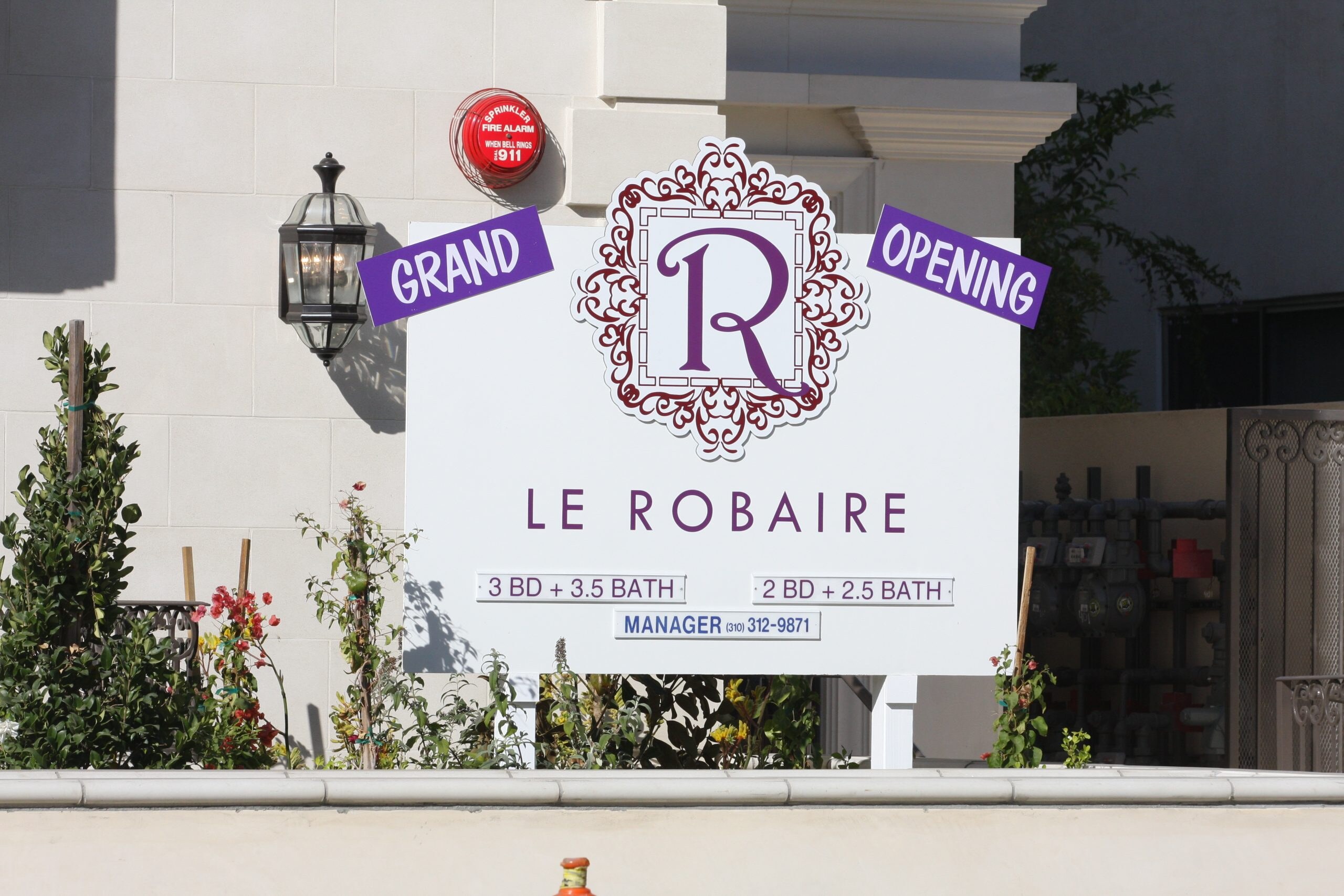 Le Robaire Apartments exterior