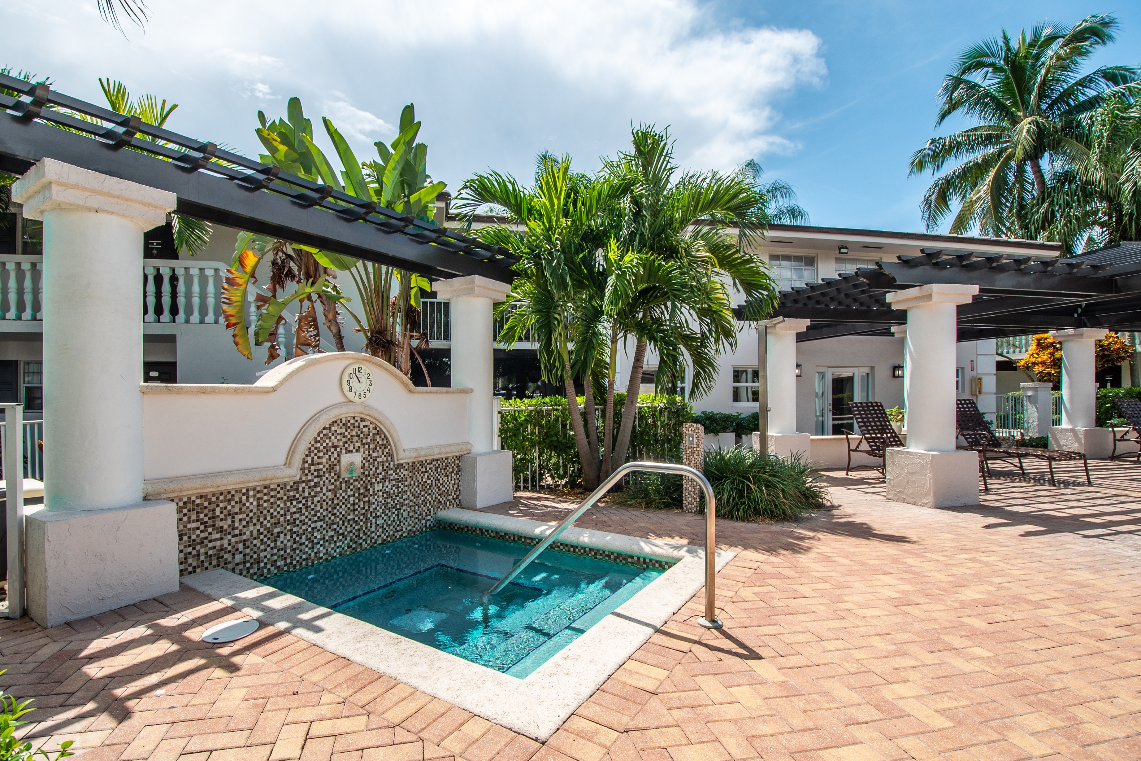 Legacy at Dadeland Amenities