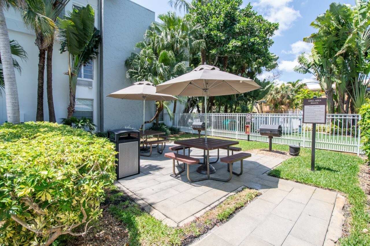 Legacy at South Miami exterior