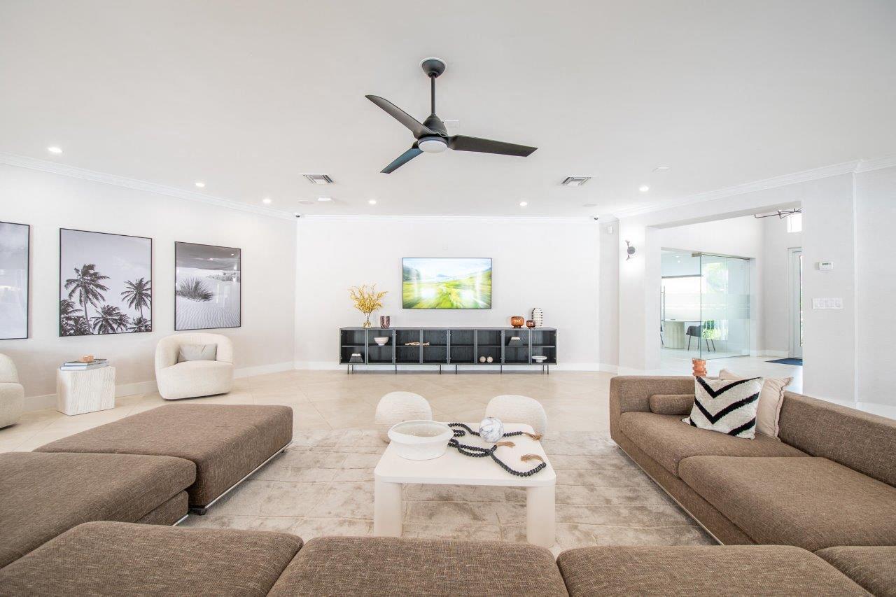 Legacy Harbour Key Exterior