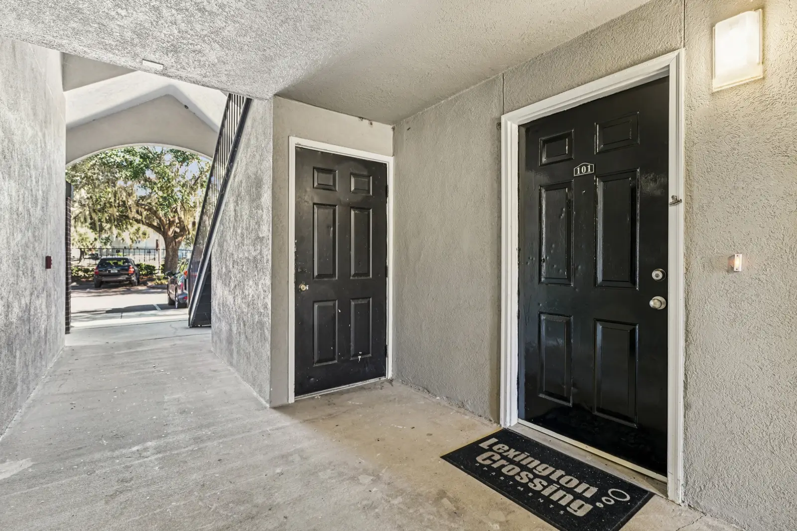 Lexington Crossing exterior