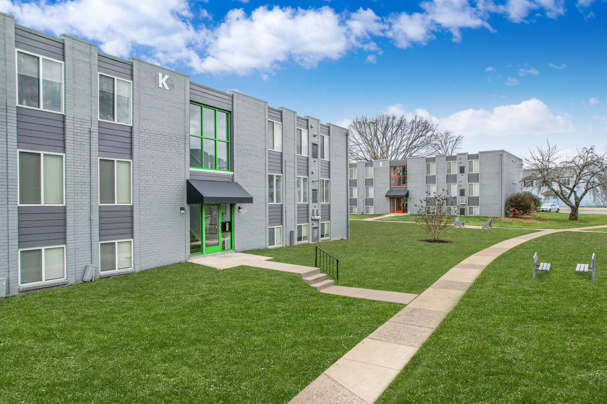 Lion's Gate Apartments exterior