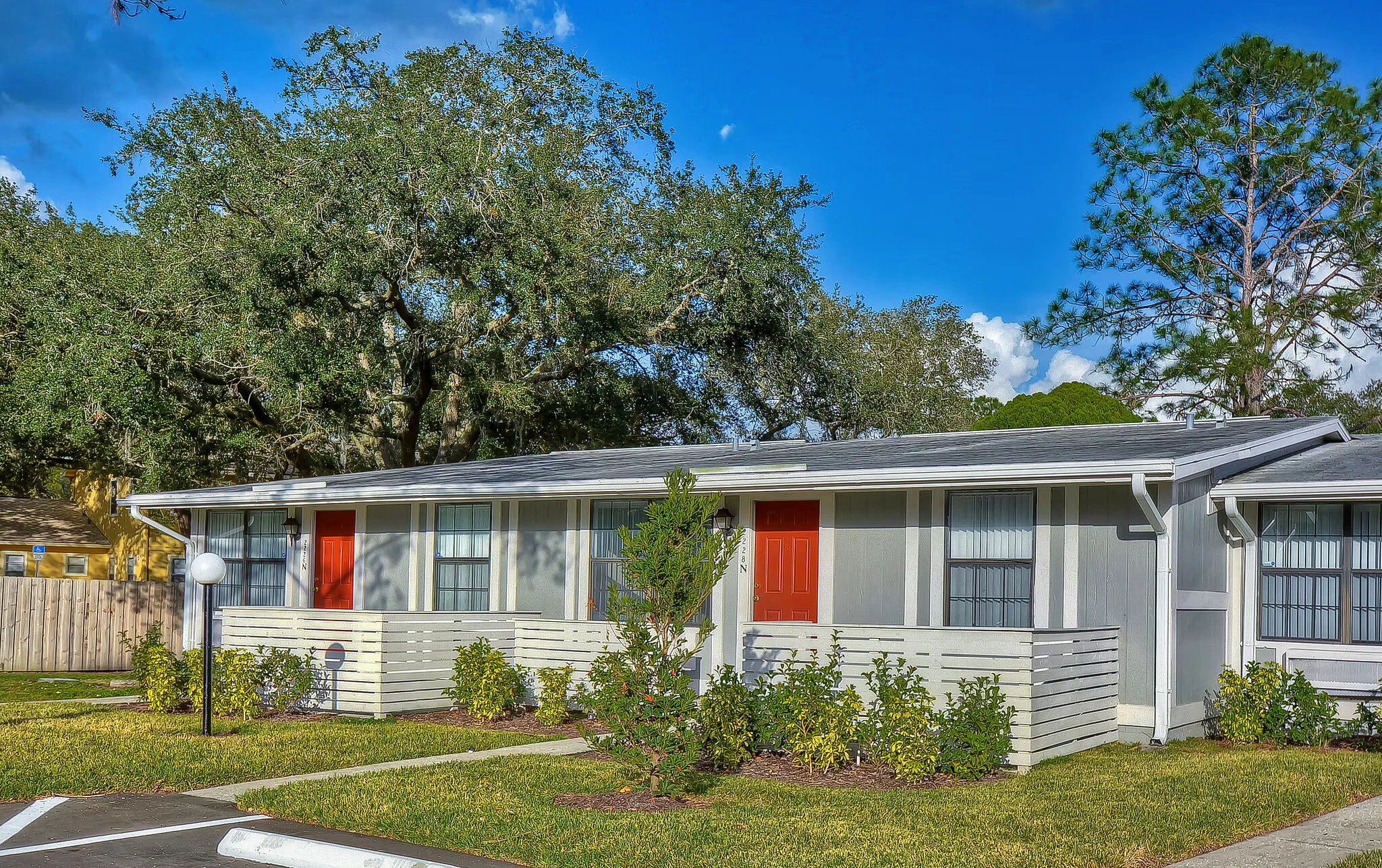Live Oak Apartments exterior