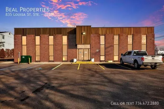 Louisa Street Apartments exterior