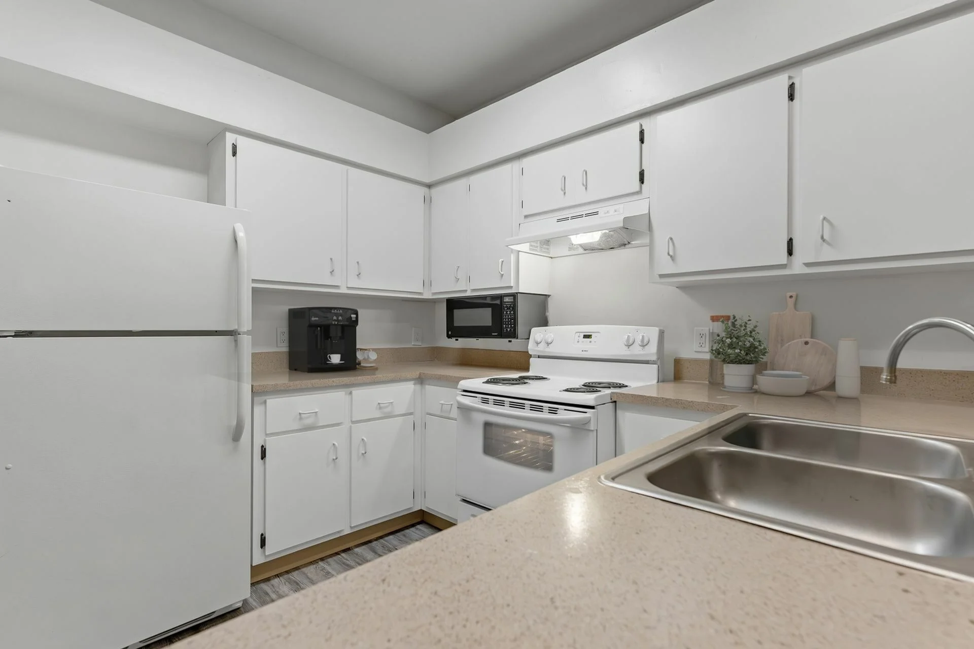 Madison Pointe exterior