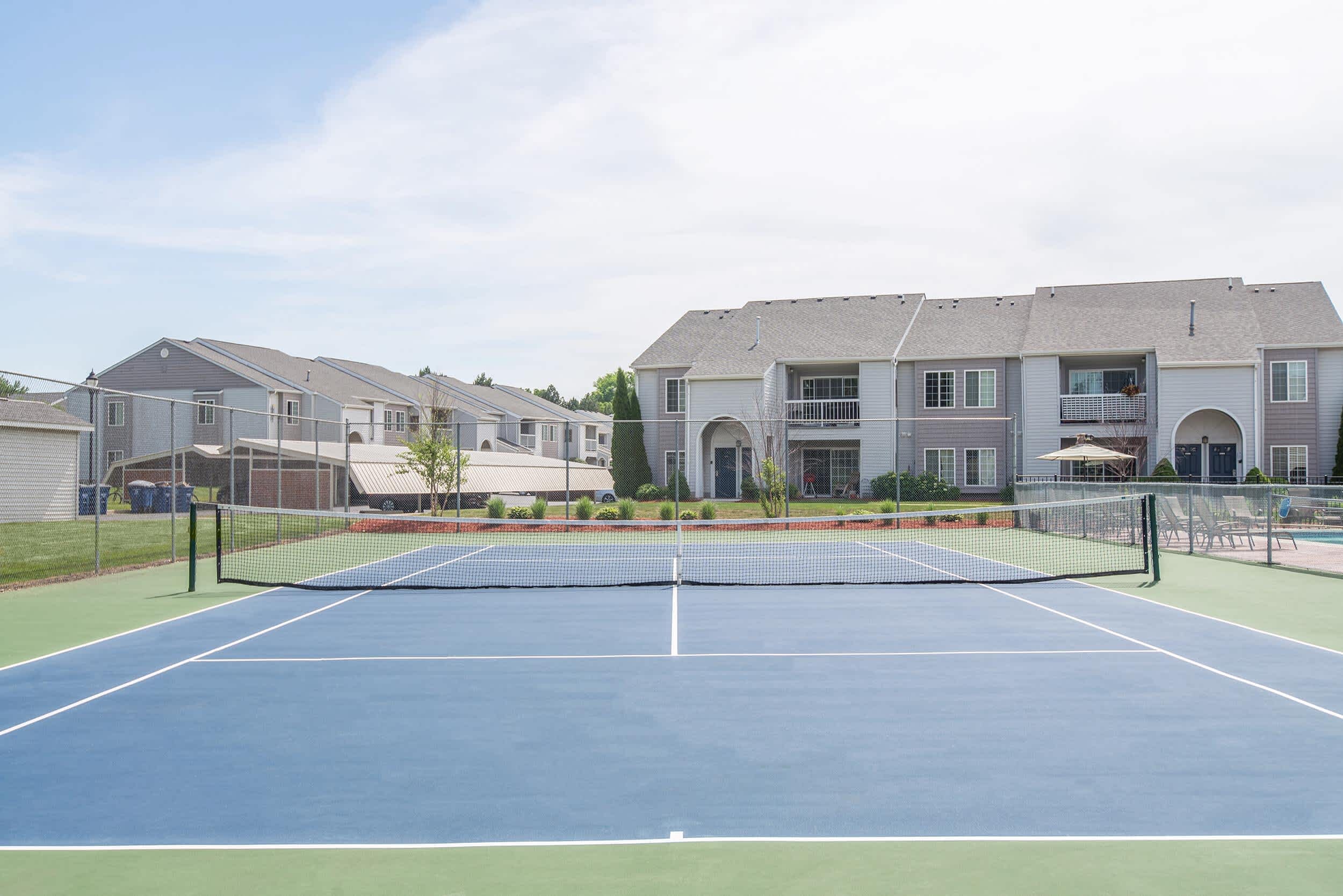Meadowbrook Village Exterior