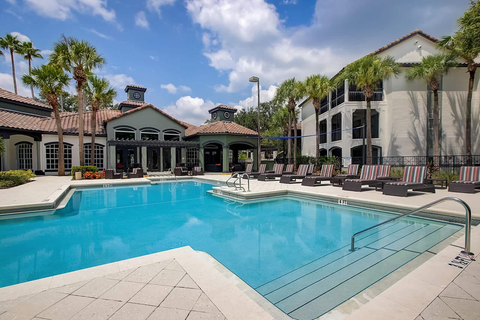 Mezzo of Tampa Palms exterior