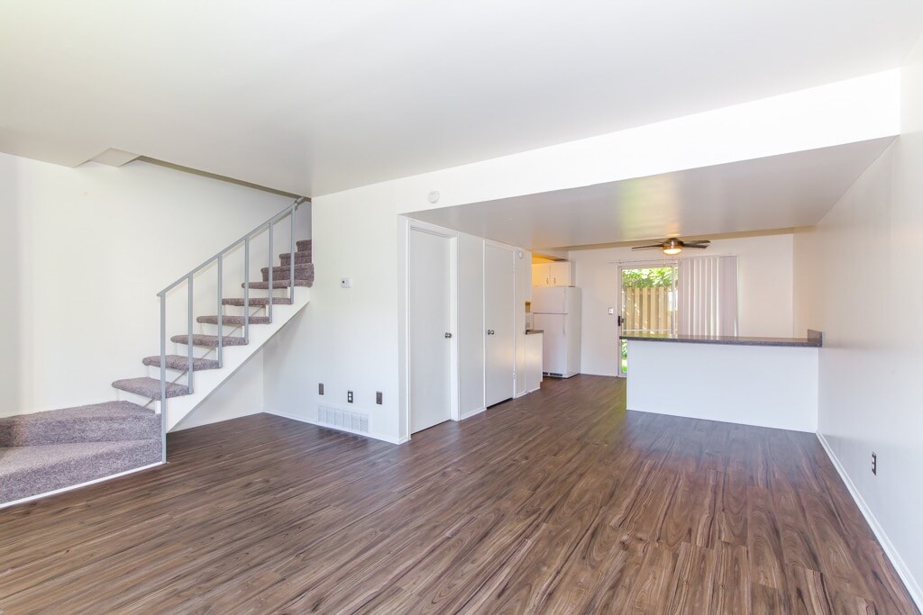 Miller Maple Townhomes Exterior
