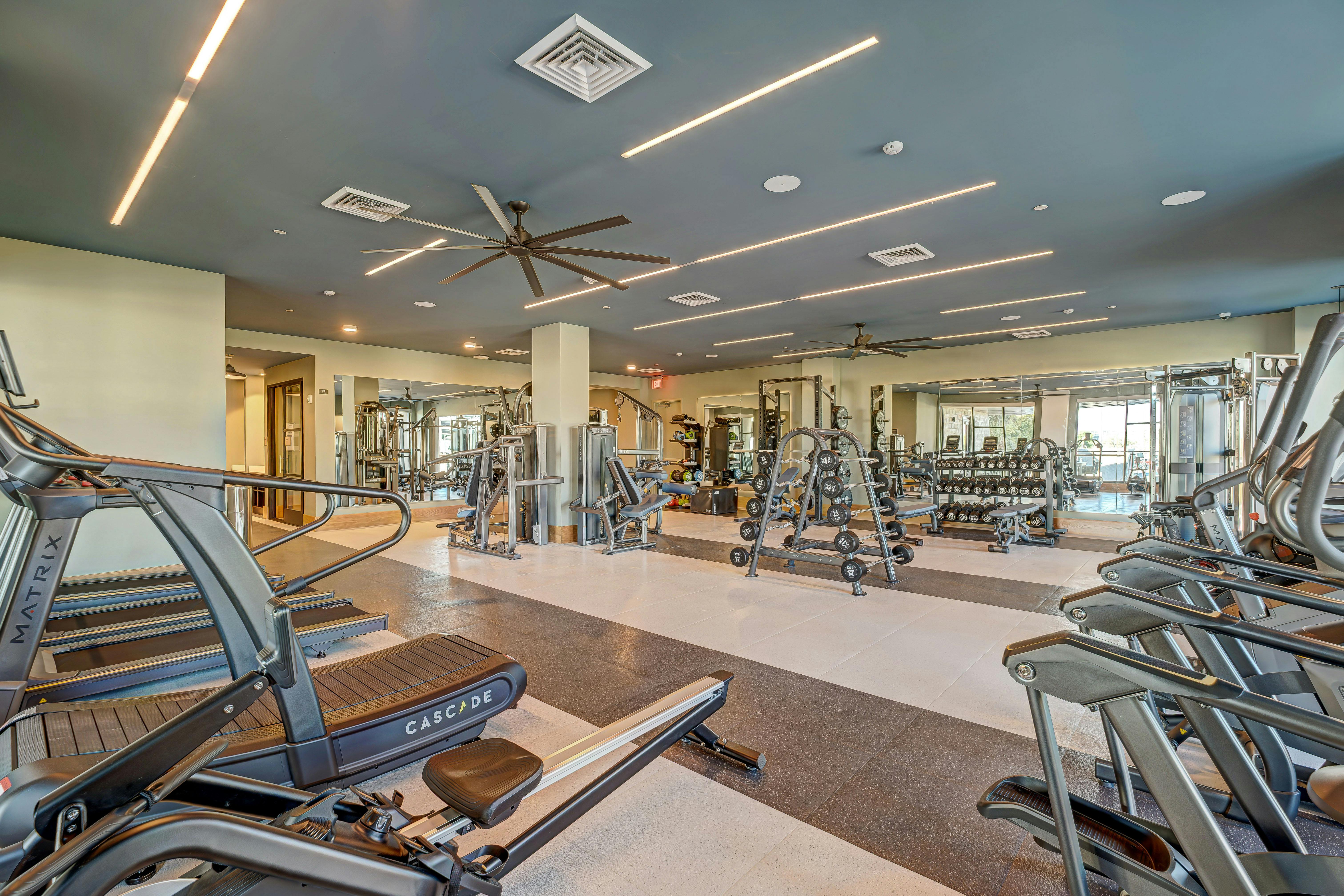 Mira Tempe Amenities