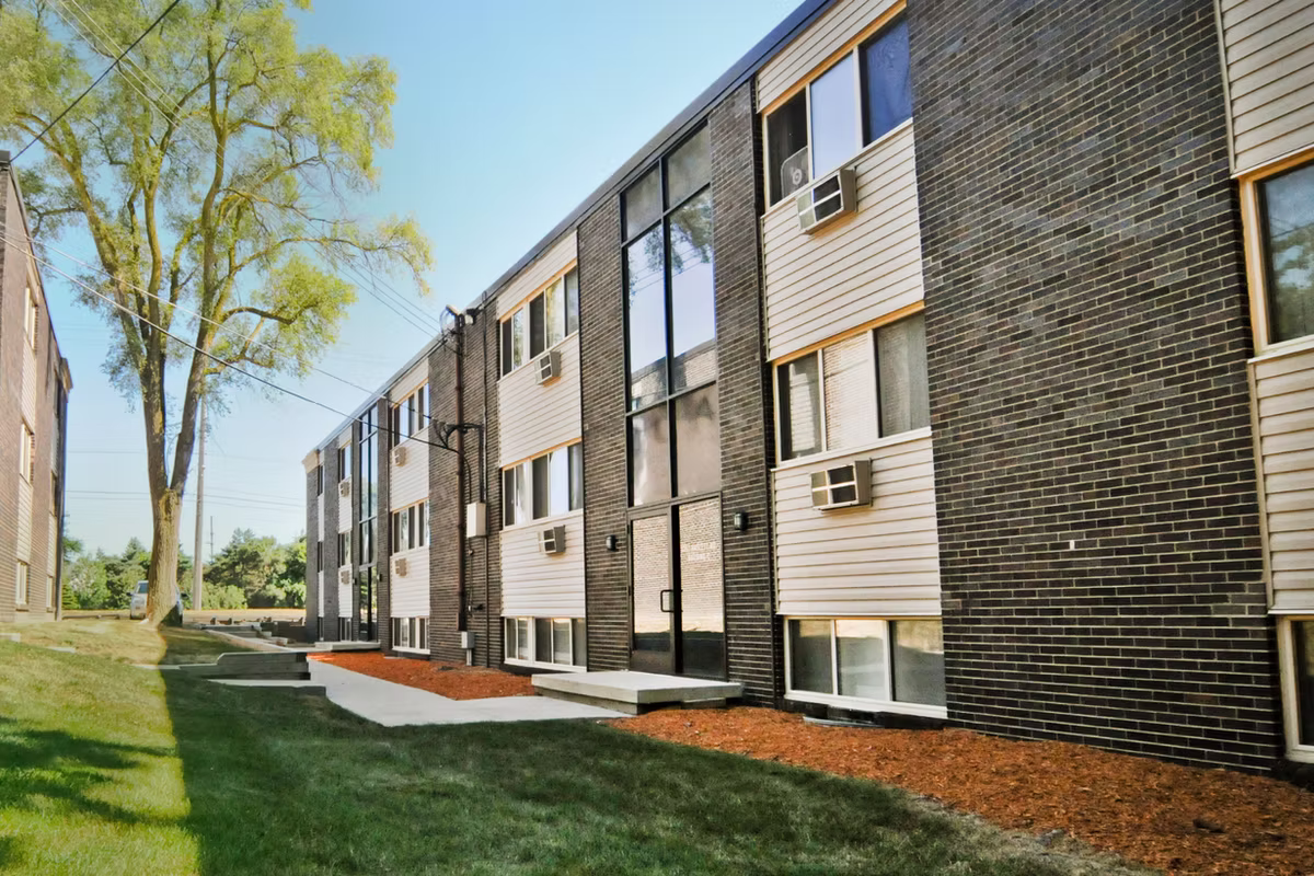 North Pointe Apartments East Lansing Amenities