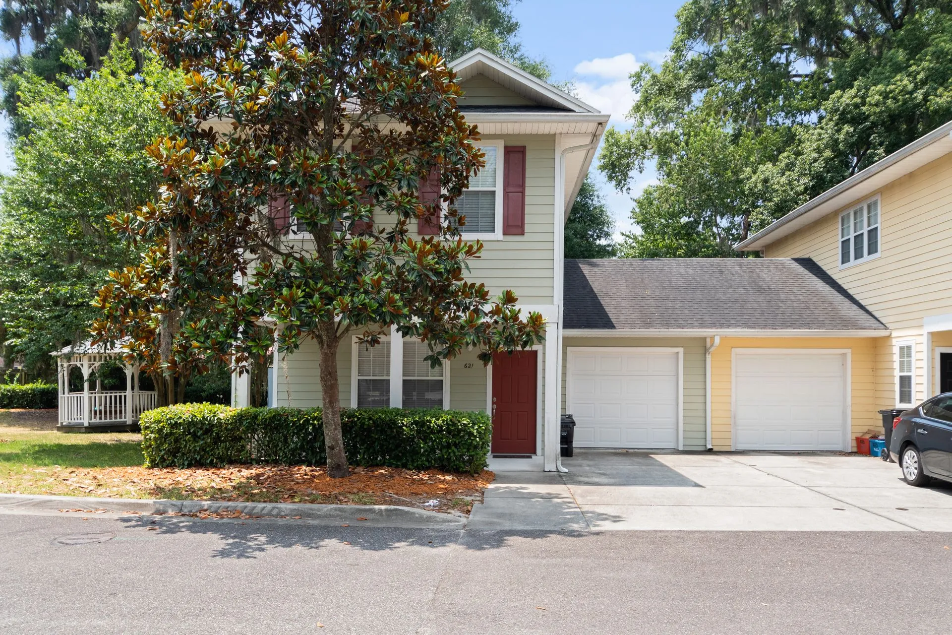 Oak Gate Apartments exterior
