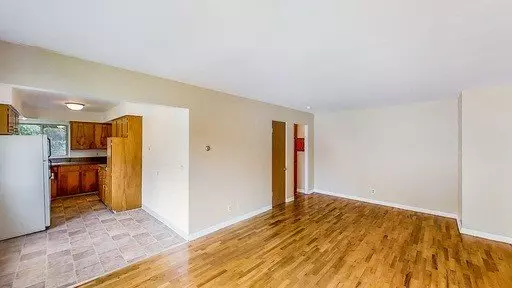Old Canton Lane Apartments Amenities