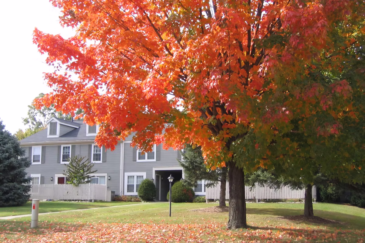 Olde Farm Apartments Exterior