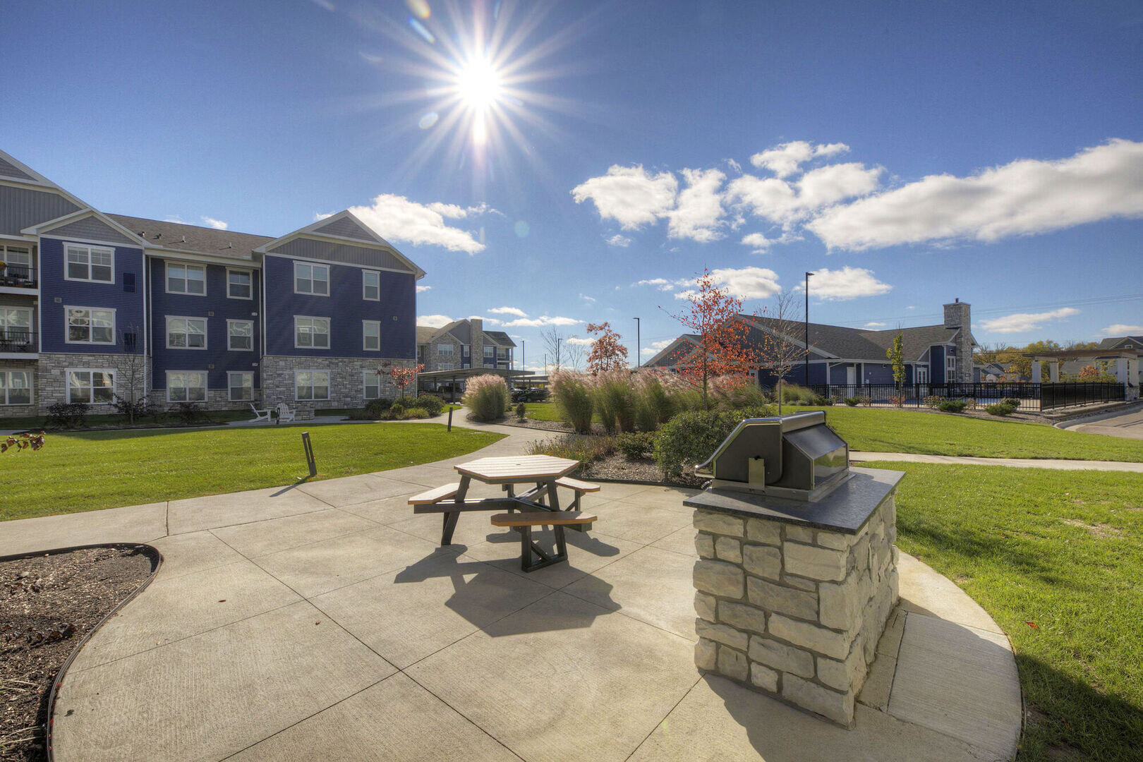 Owl Creek Apartments Amenities