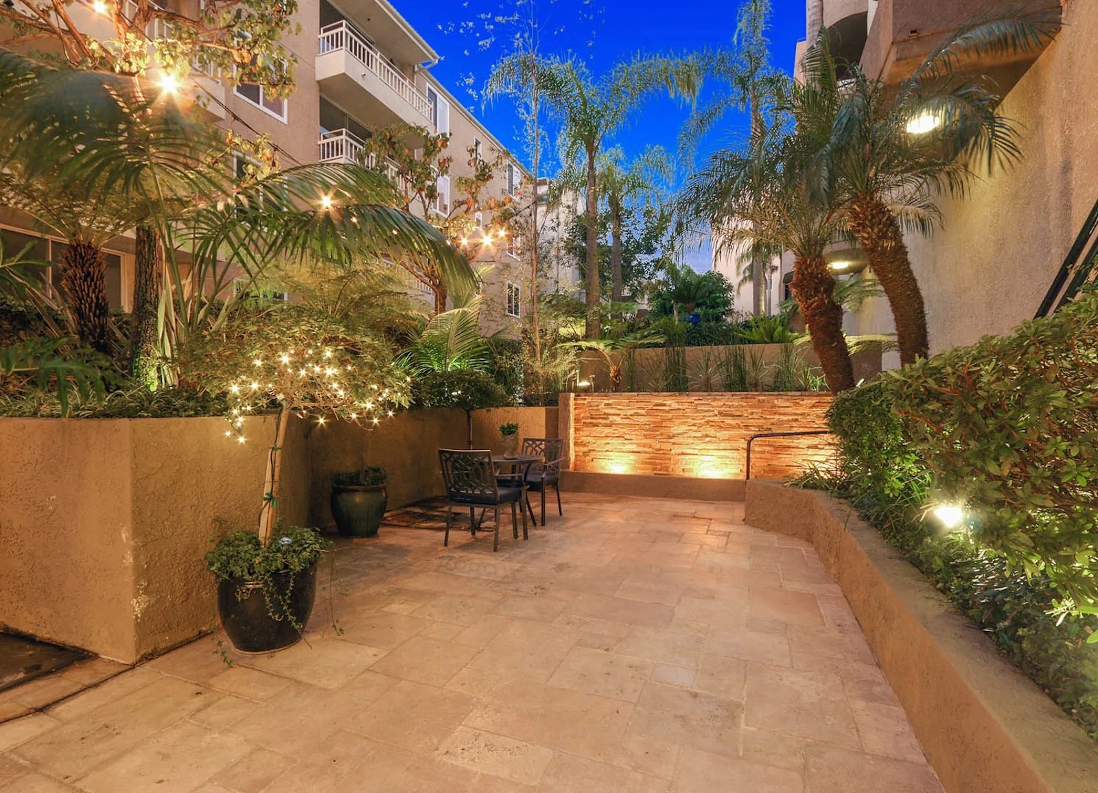 Palm Royale Apartments Amenities