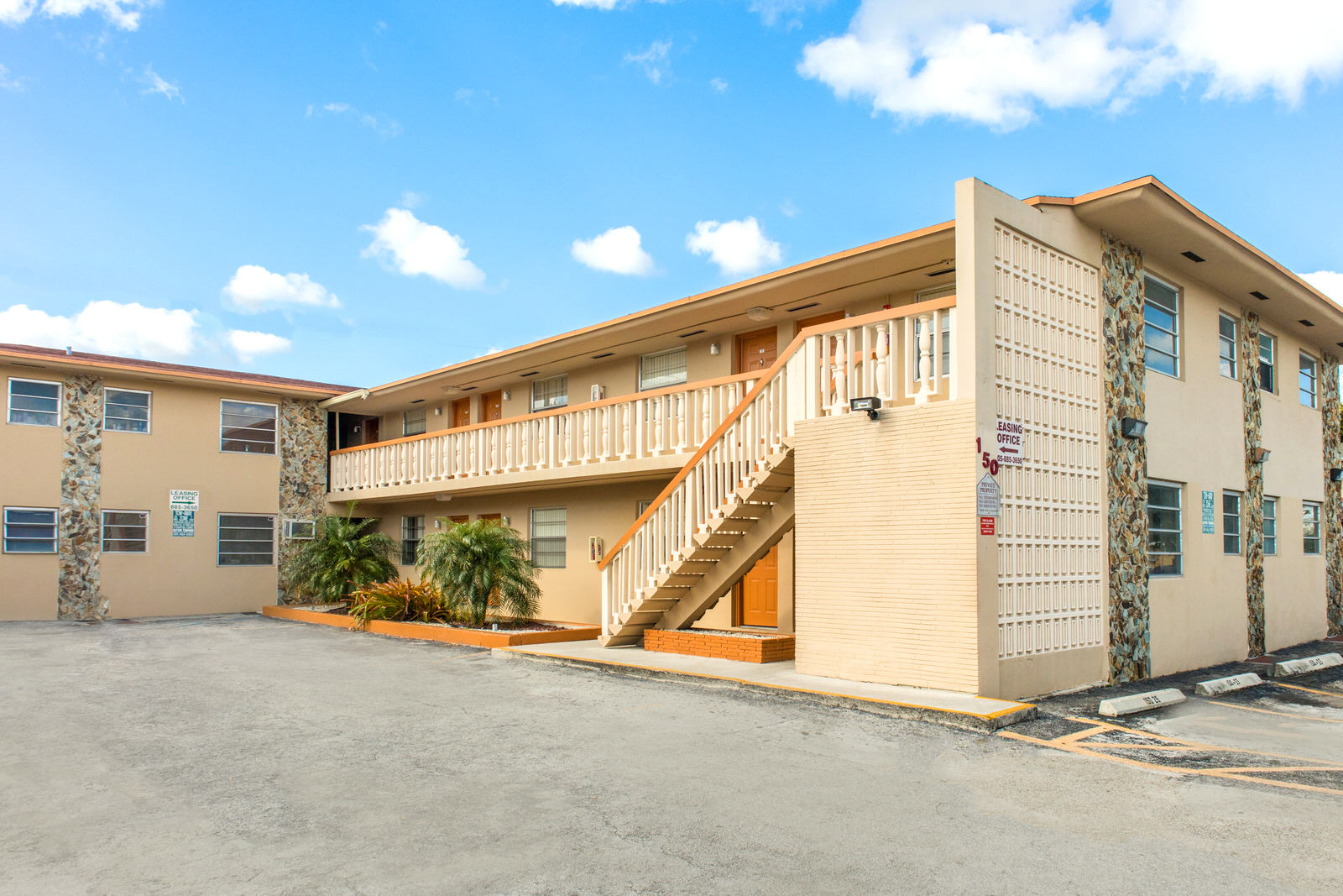 Paradise Apartments exterior