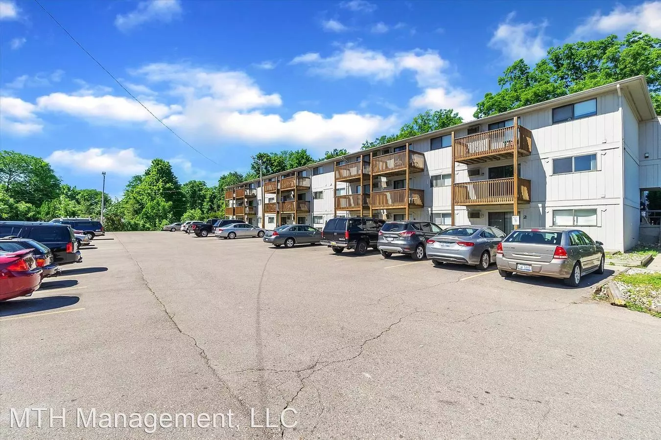 Parkside Apartments East Lansing exterior