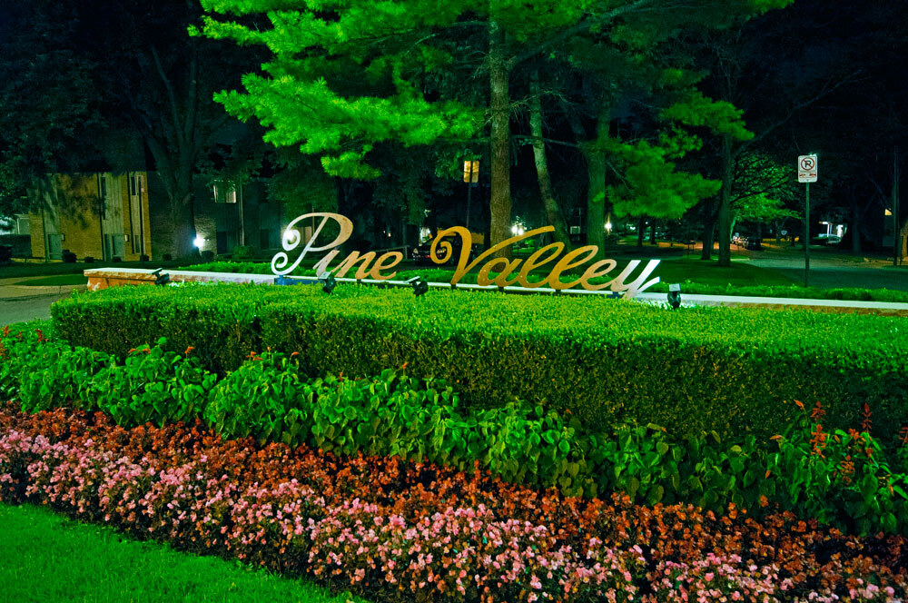 Pine Valley Apartment Homes Exterior