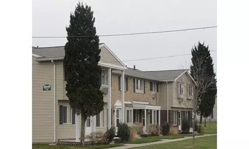 Pinebrook Manor Apartments Exterior