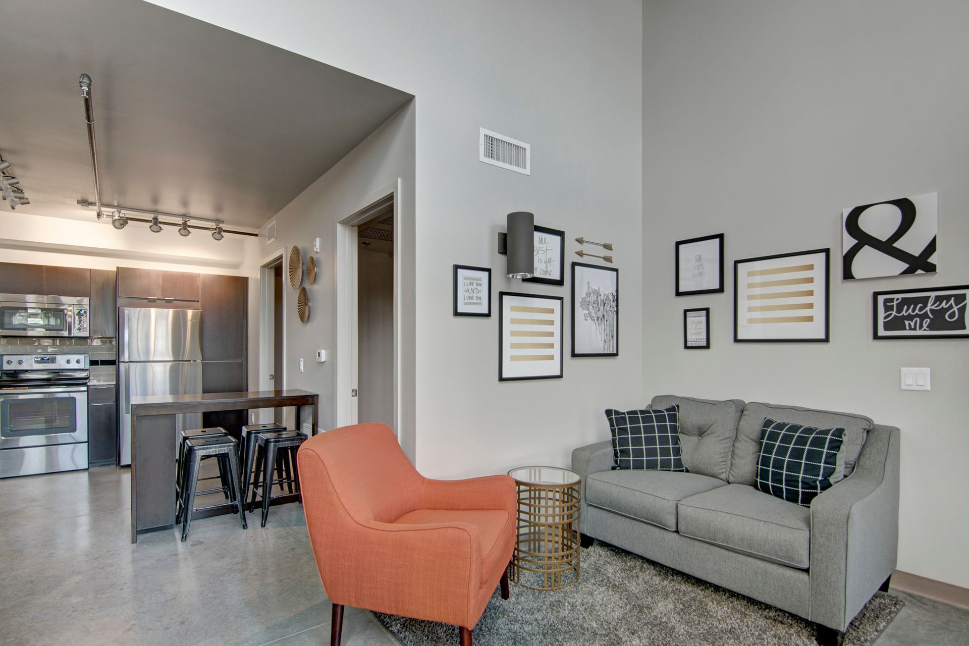 Proxy 333 Amenities