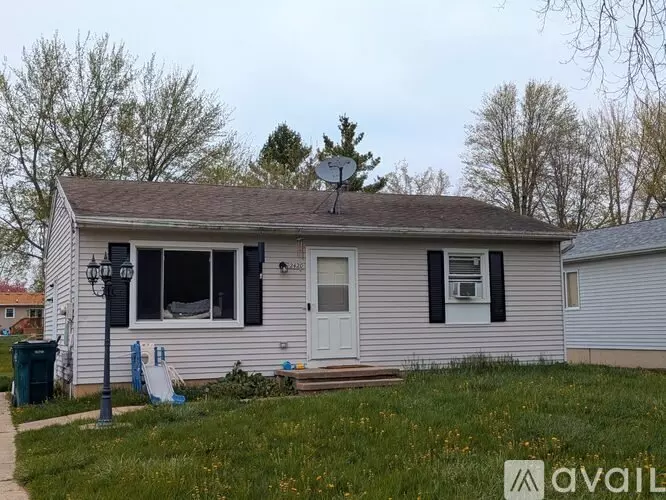 Radford Road Homes Lansing exterior