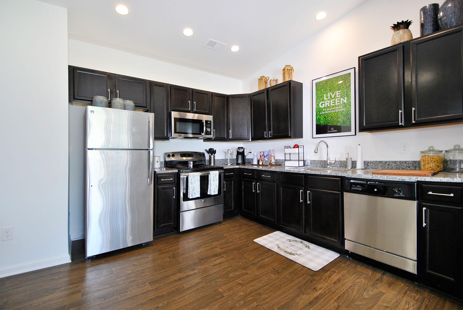 The Reserve at Falcon Pointe Apartments exterior