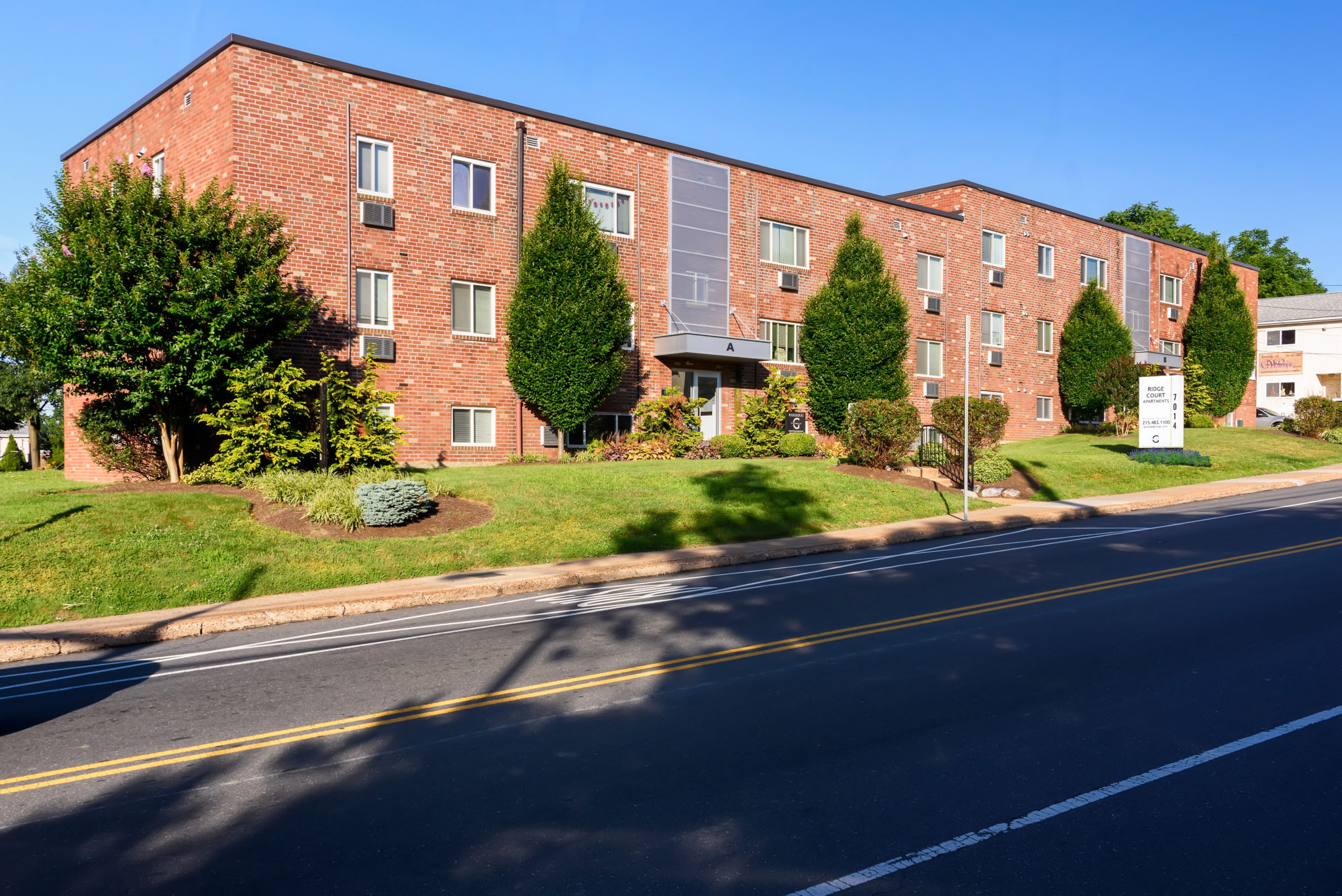 Ridge Court Apartments exterior