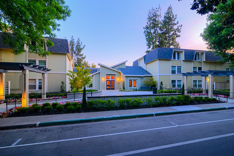 Riverbridge Apartments exterior