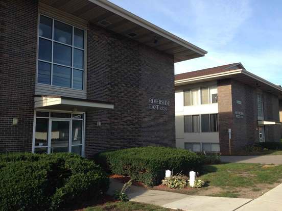 Riverside East and West Apartments Unit 8 exterior