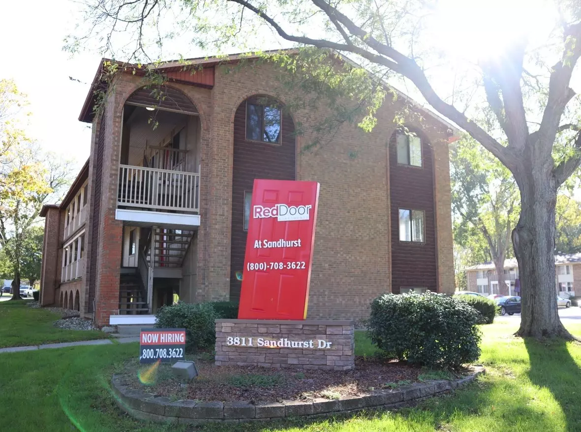 Sandhurst Apartments Unit 7 exterior