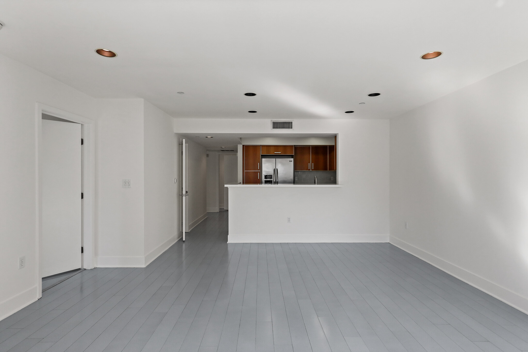 Santa Monica Federal by Wiseman Amenities