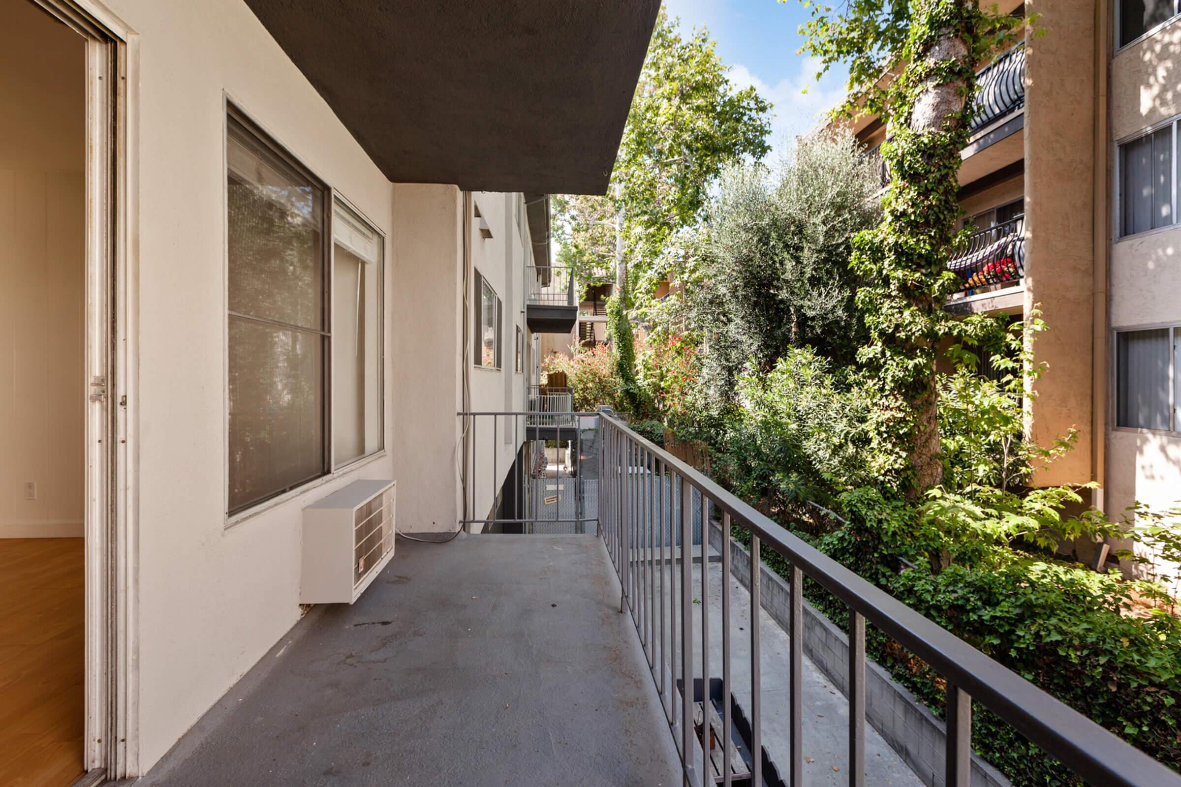 Sawtelle Apartments Exterior