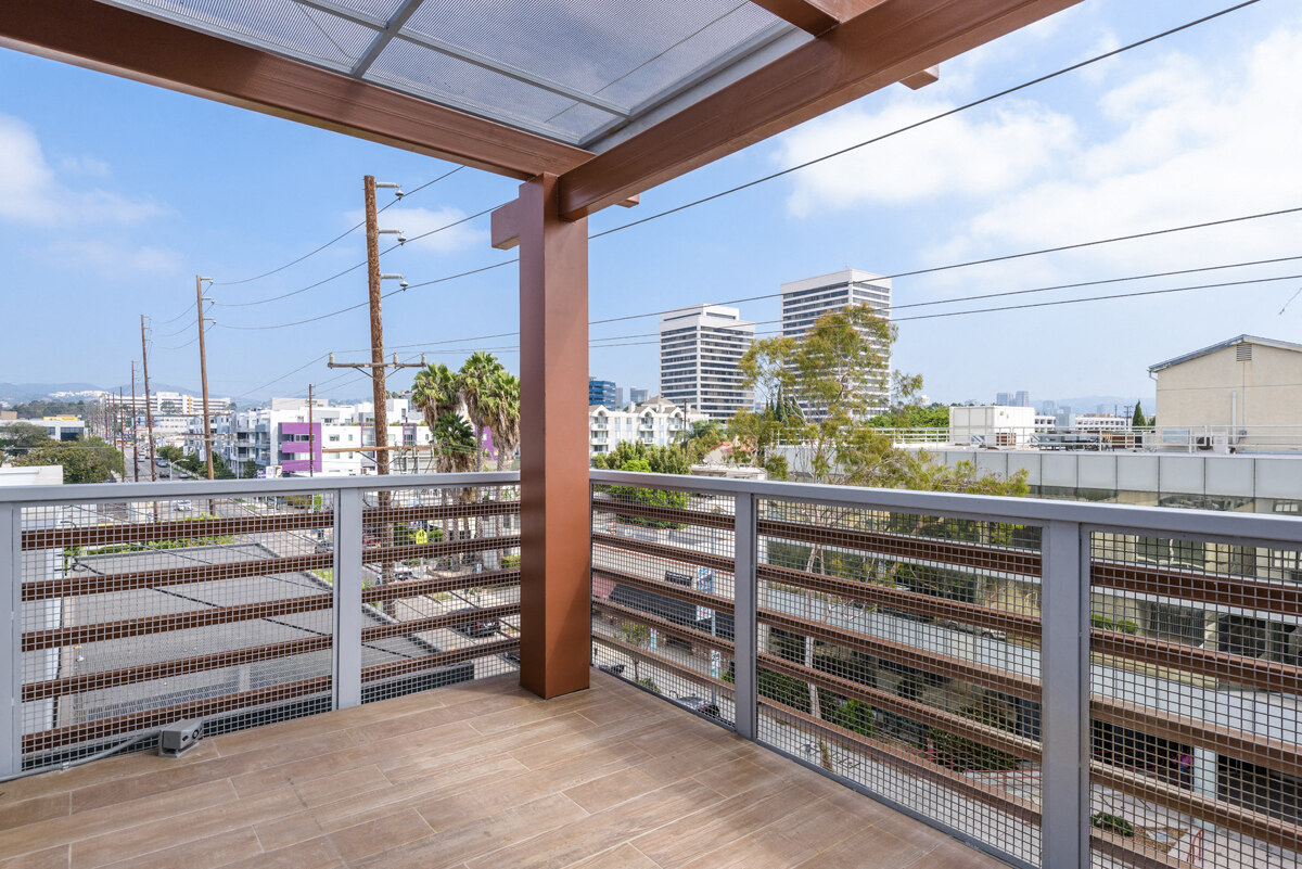 Sawtelle Pearl by Wiseman Exterior