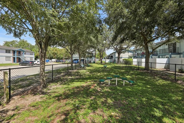 Serenity Lake Apartments exterior