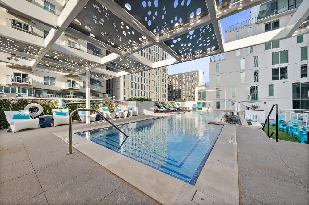 Signature 1909 Amenities