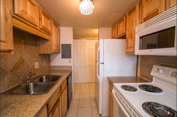 Spanish Towers Amenities