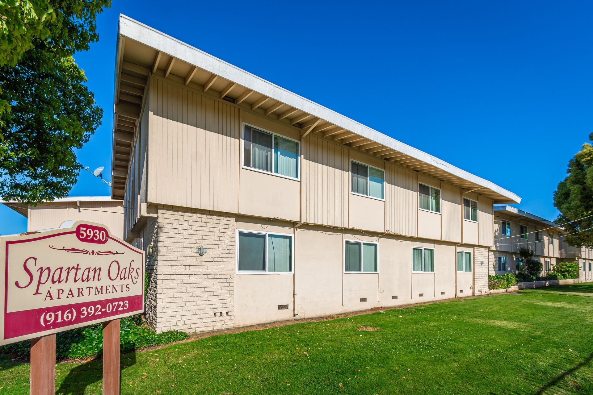 Spartan Oaks Apartments exterior