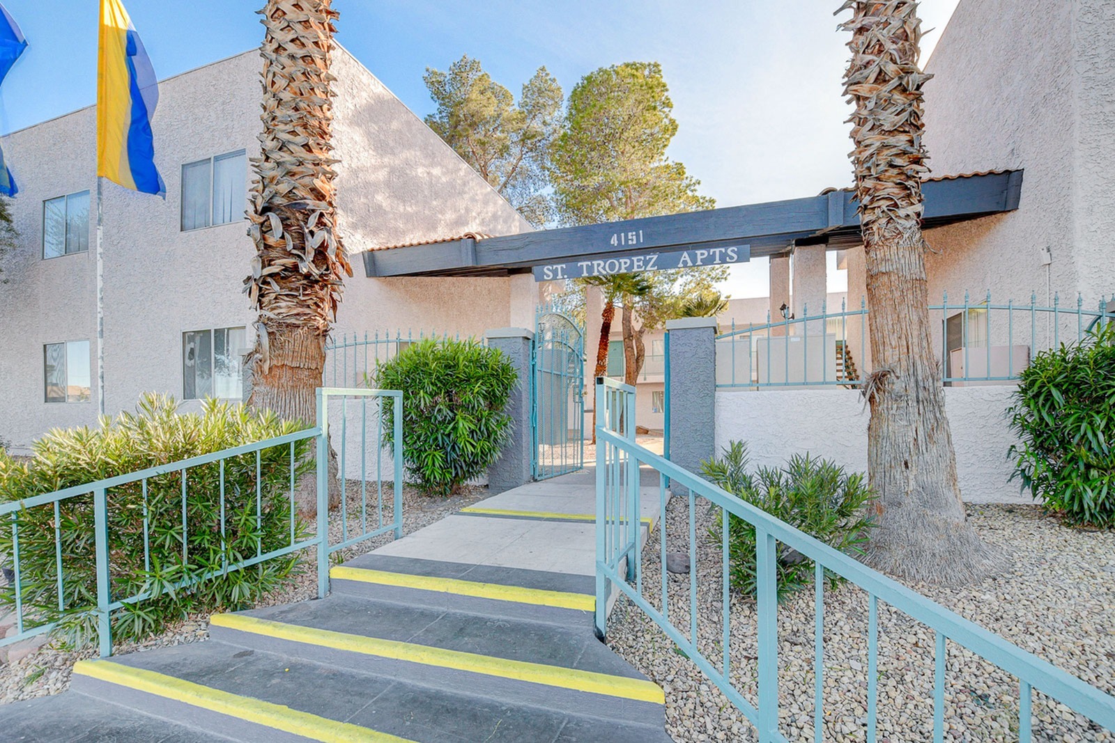 St Tropez Villas exterior