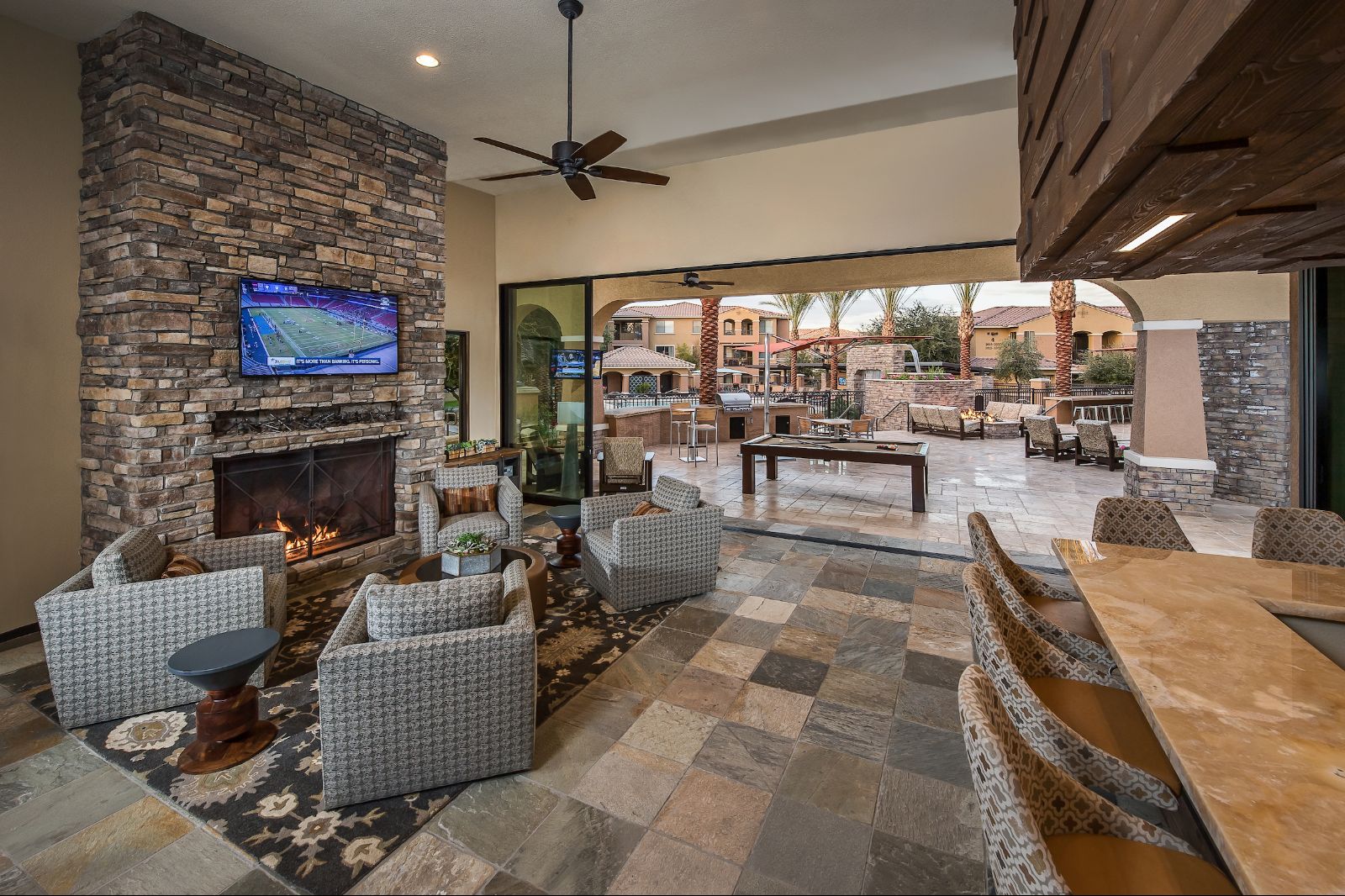 Stone Oaks exterior