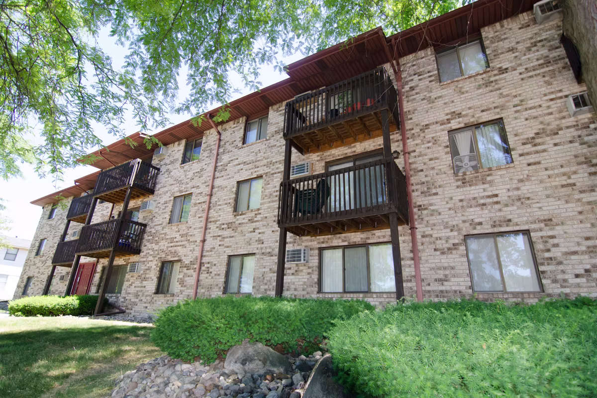 Stoneridge Apartments exterior