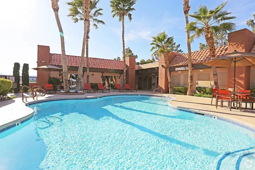 Sunset Pointe Apartments Amenities