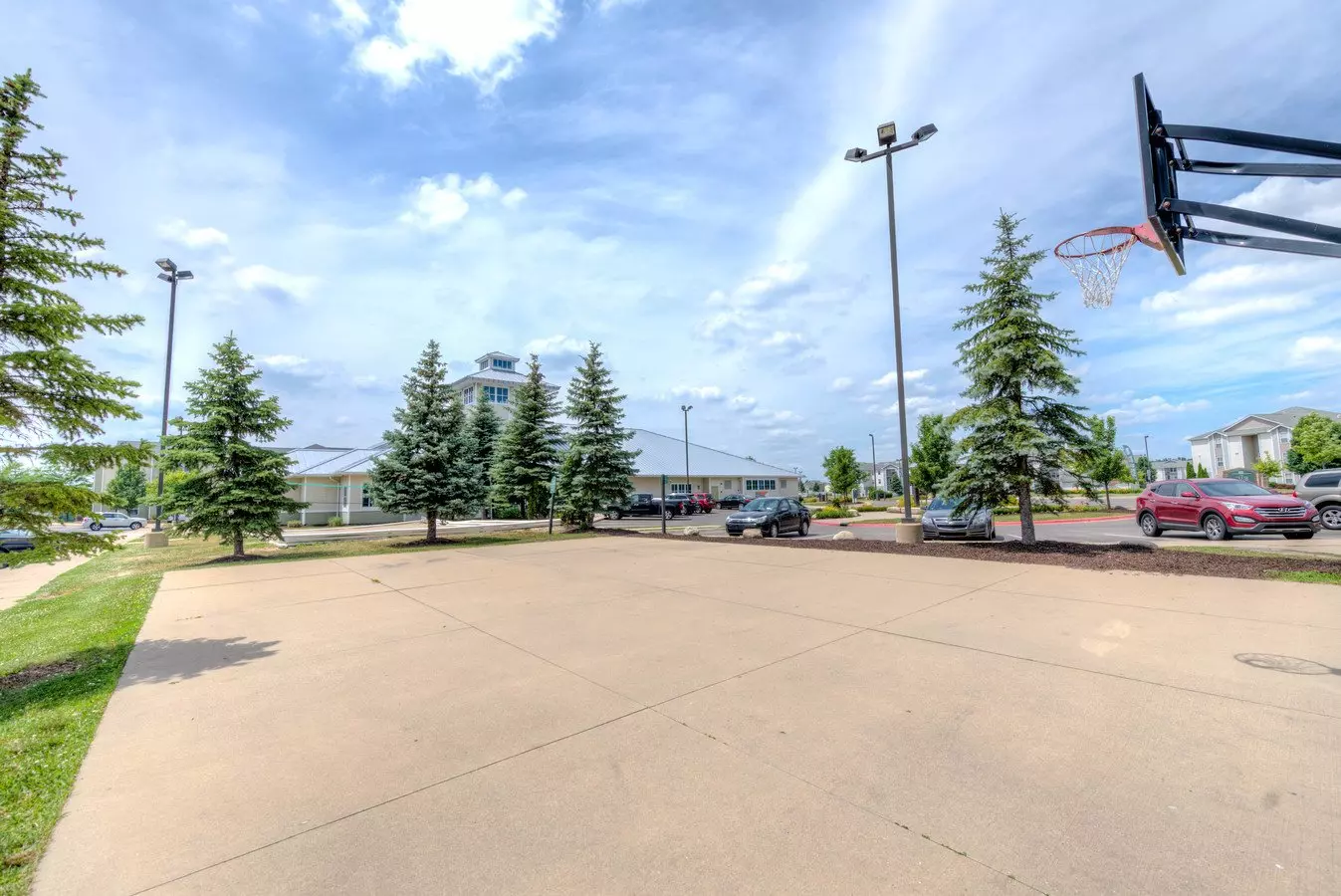 The Club at Chandler Crossings Unit 10 Amenities