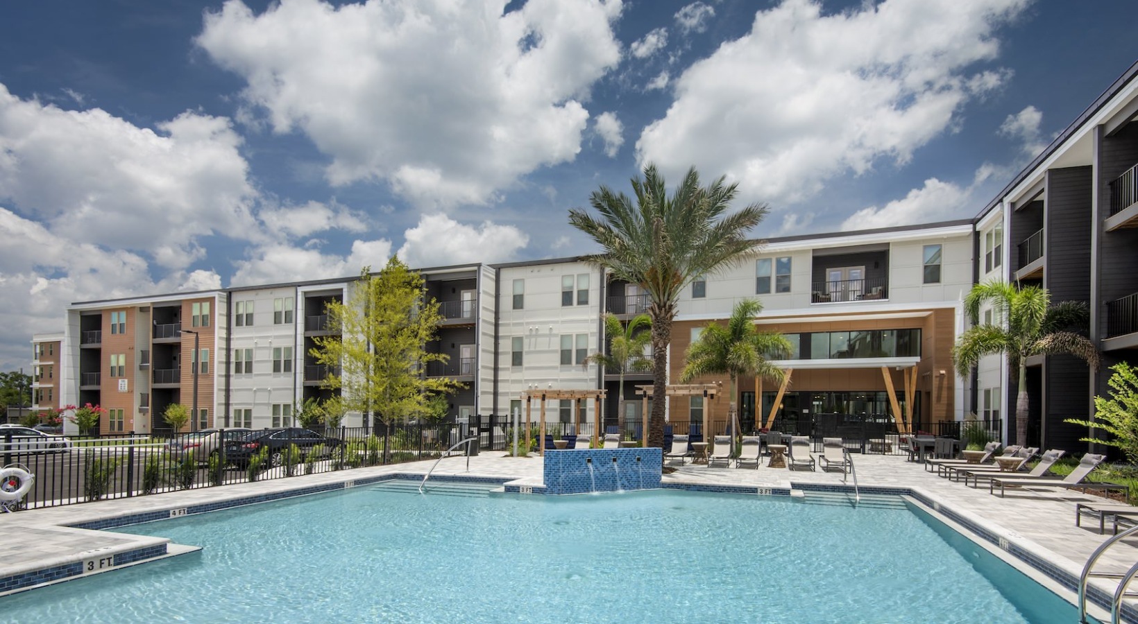 The Ellington at Oviedo Park Exterior