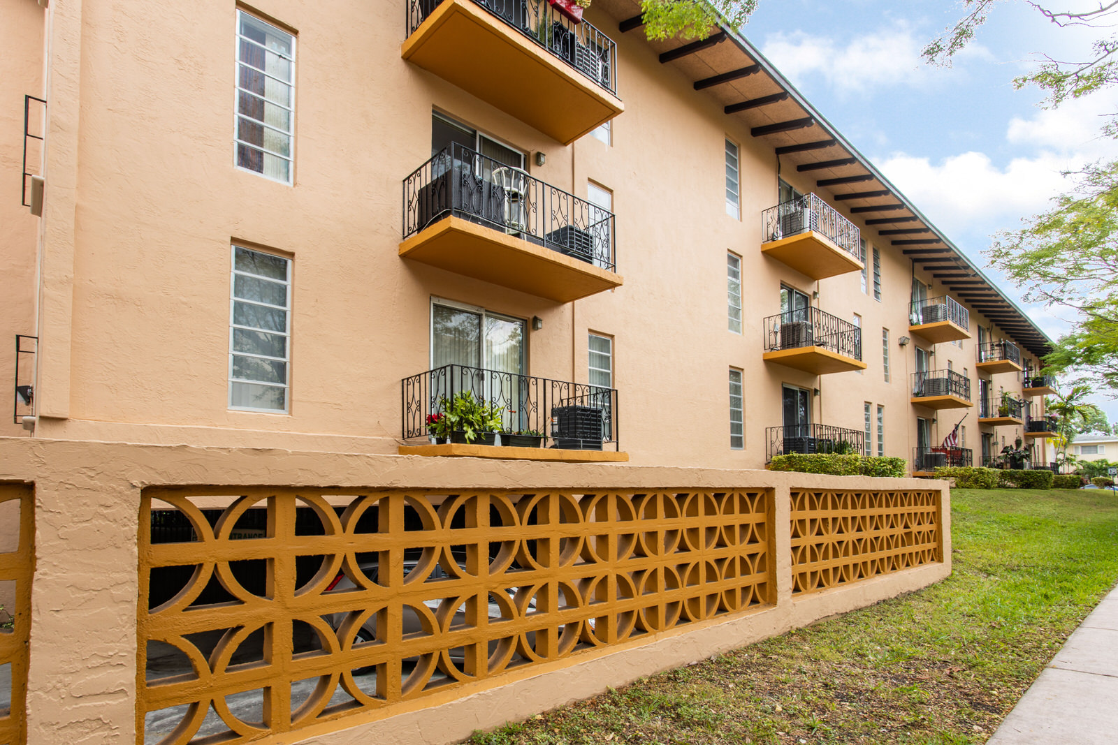 The Fountains Apartments exterior