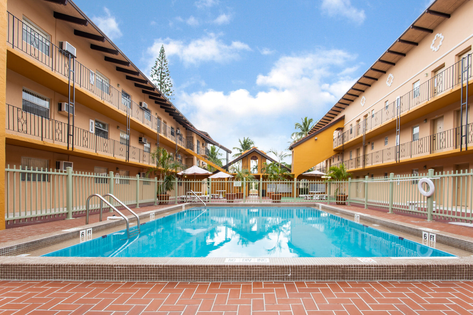 The Fountains Apartments Exterior