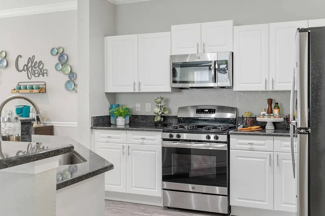 The Grand Reserve at Tampa Palms Amenities