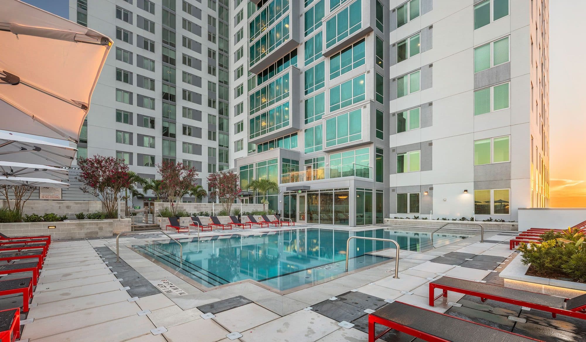 The Henry Tampa Amenities