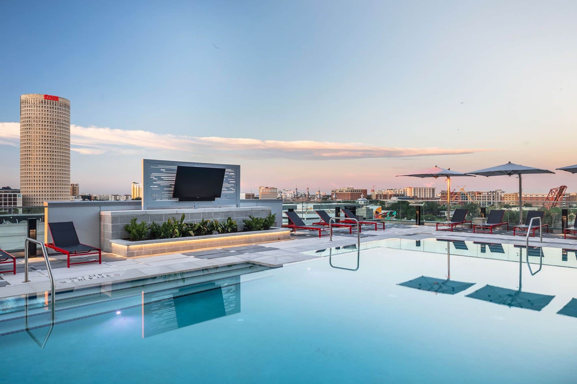 The Henry Tampa exterior