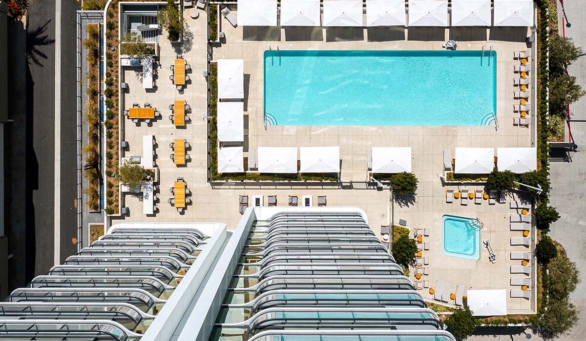 The Landmark Los Angeles exterior