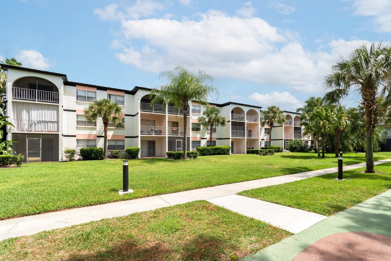 The Lenox Apartments exterior
